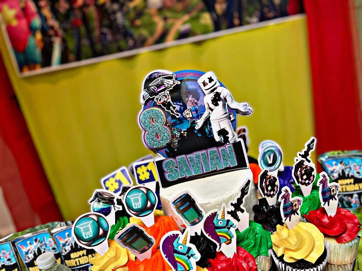 Gamer cake topper Shaker
